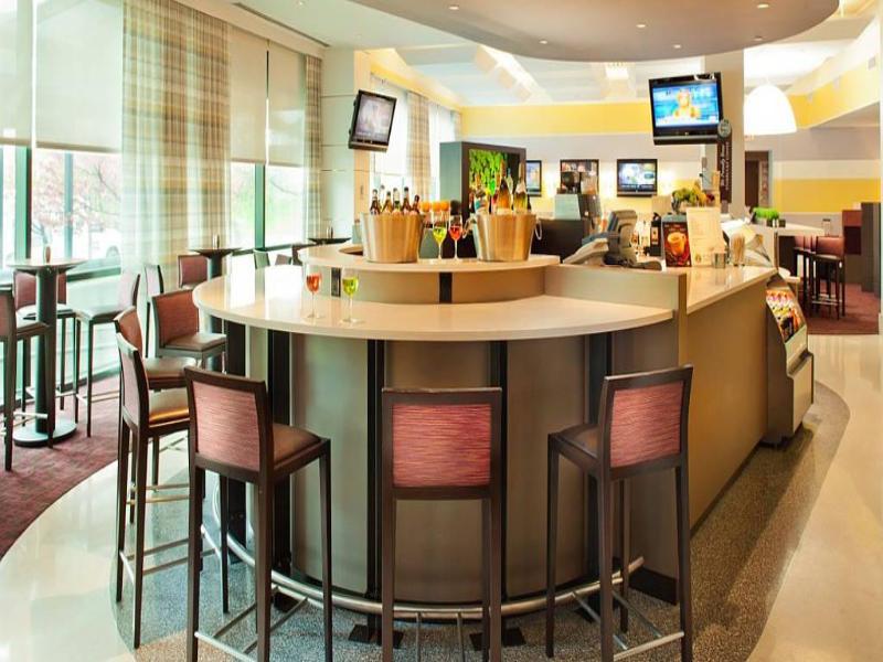 Courtyard By Marriott New York Jfk Airport Hotel Ngoại thất bức ảnh