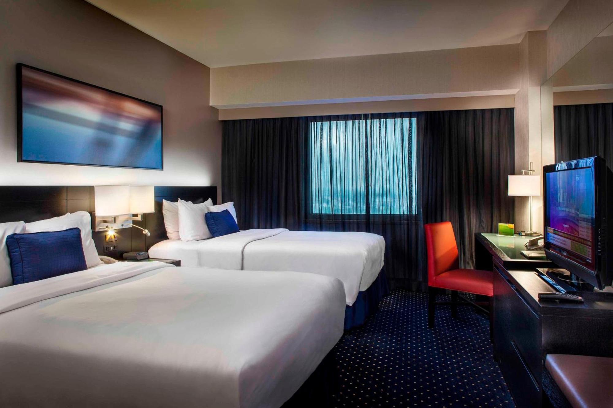 Courtyard By Marriott New York Jfk Airport Hotel Ngoại thất bức ảnh