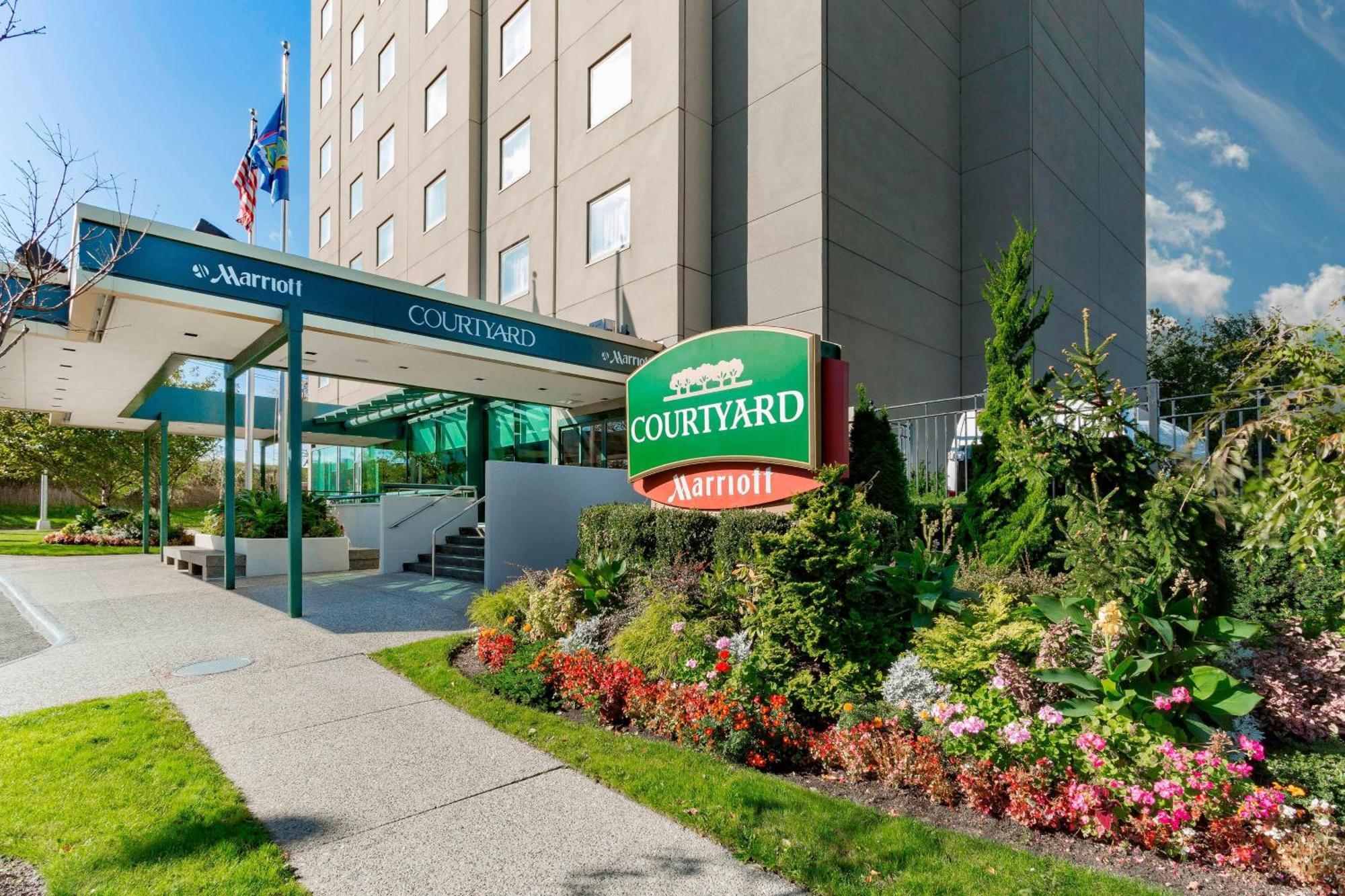 Courtyard By Marriott New York Jfk Airport Hotel Ngoại thất bức ảnh